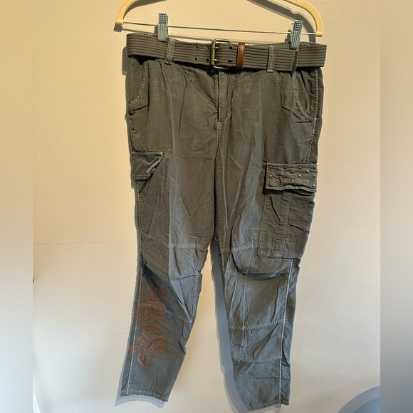 Da-Nang Women's Cargo Pants in Gray with Brown Details - Picture 1 of 16